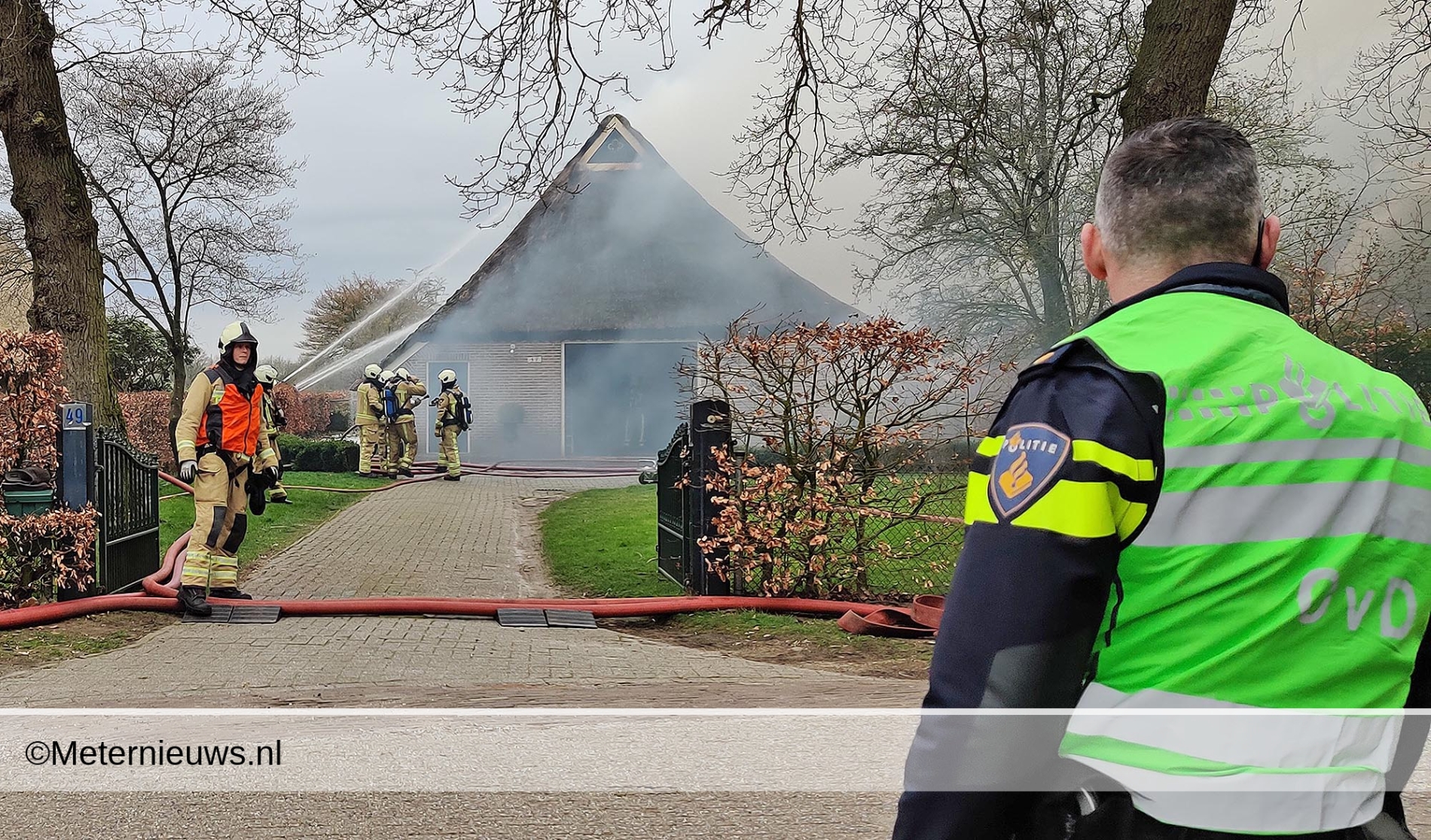 Boerderij+afgebrand+in+Adorp%28Video%29+%26%23124%3B