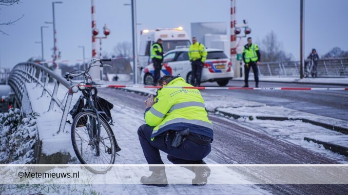 Fietsster Zwaar Gewond Na Valpartij In Groningen(Video)